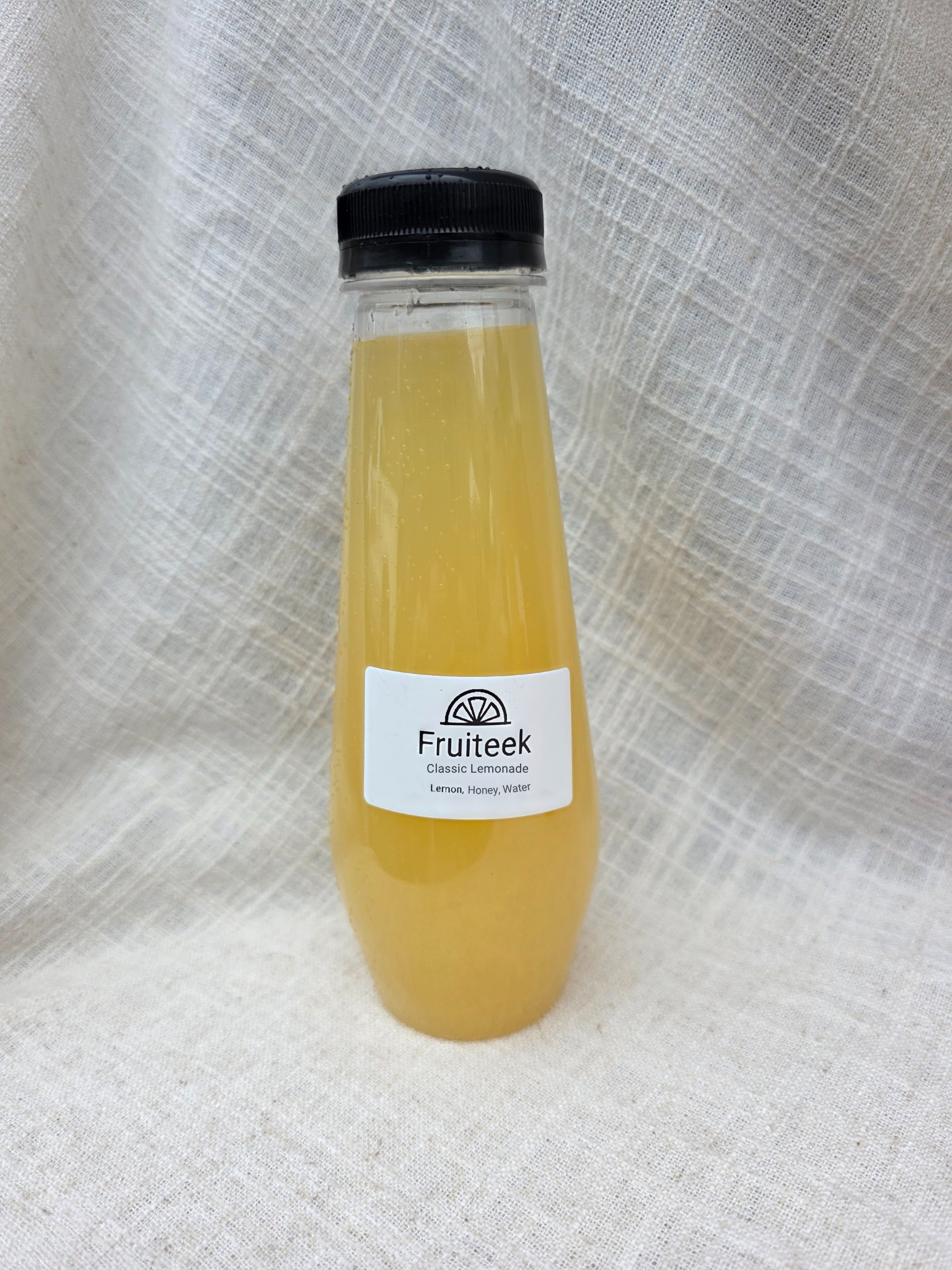 Classic Lemonade – Fresh Lemon, Honey & Water (12 oz)